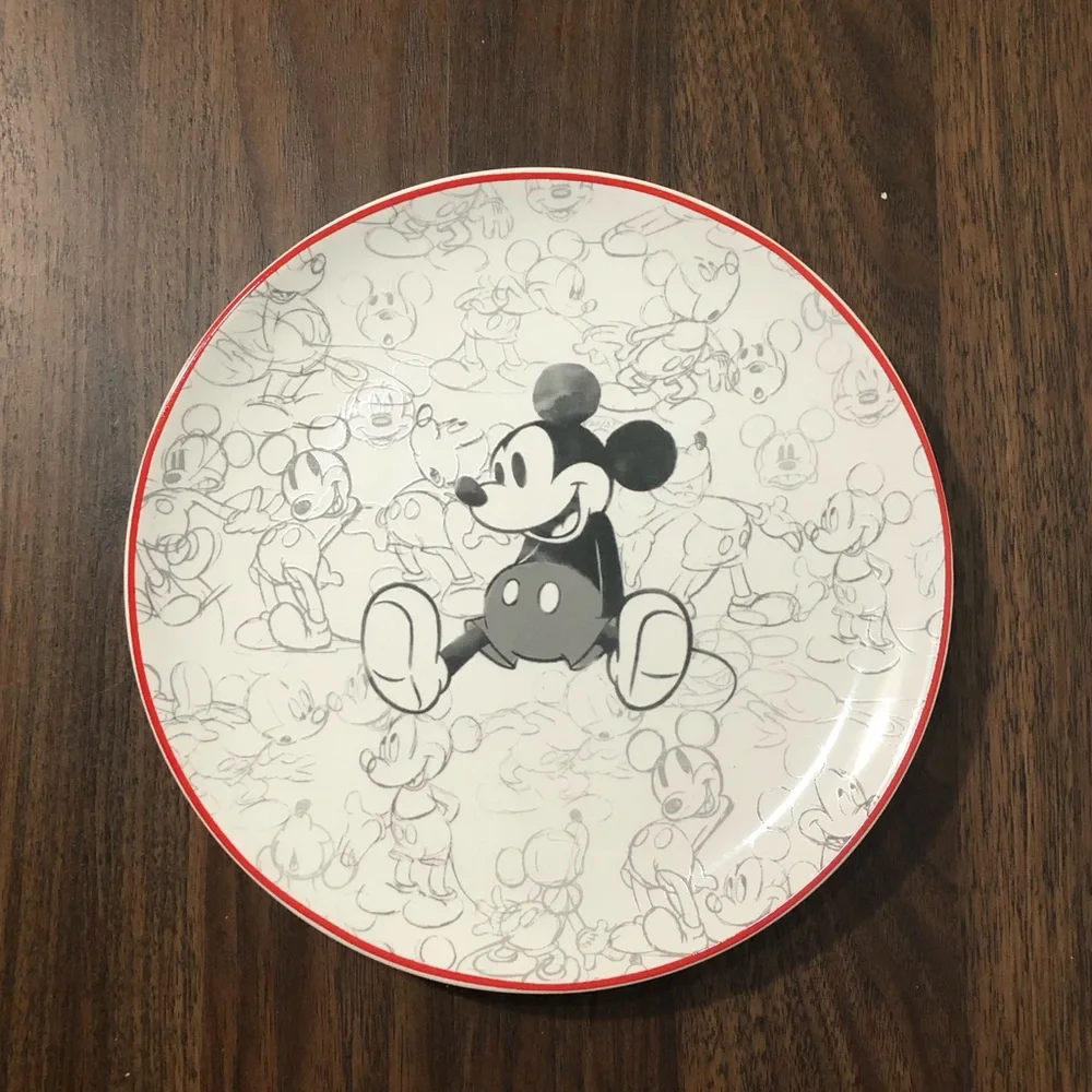 Pottery Barn Disney Mickey Mouse Stoneware Salad Plates Set of 4